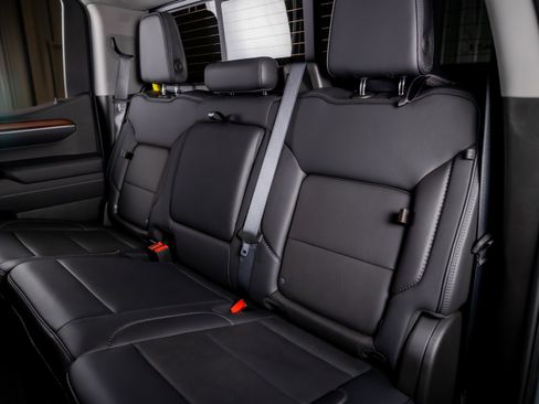 Used 2025 GMC Sierra 1500 Denali w/ Denali Reserve Package AWD/4WD image 32
