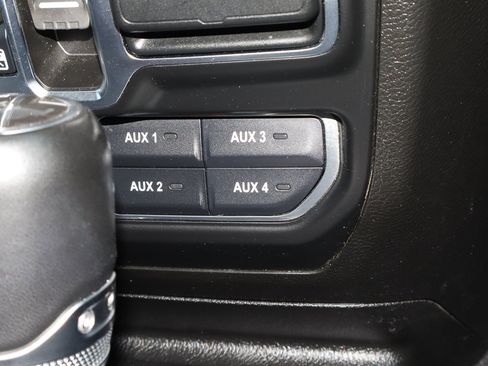 Used 2021 Jeep Wrangler Unlimited Sahara image 24