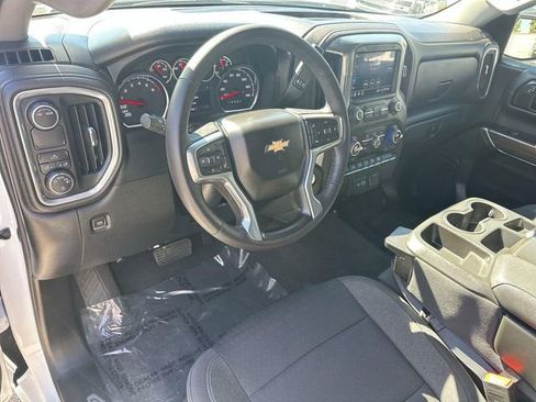 Used 2022 Chevrolet Silverado 1500 LT image 9