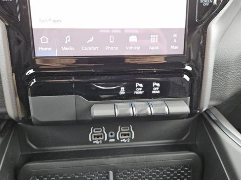 New 2026 RAM 1500 Laramie w/ Sport Appearance Package AWD/4WD image 19