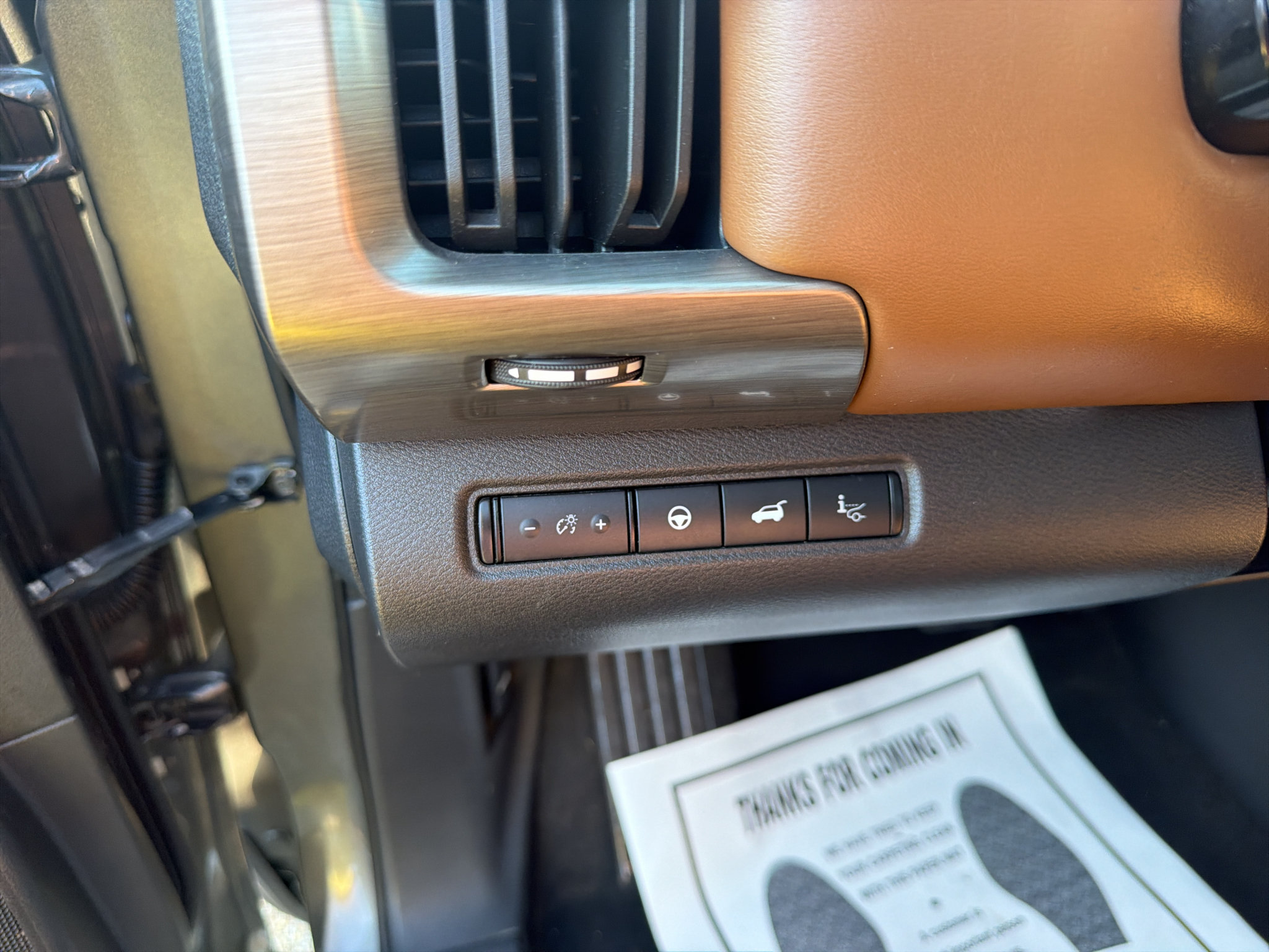 Used 2024 Nissan Pathfinder Platinum w/ Cargo Package FWD image 15