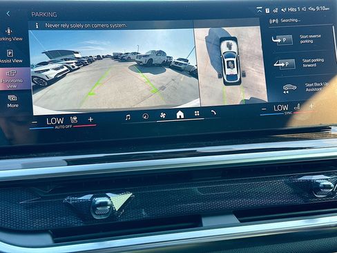 New 2026 BMW X6 xDrive40i w/ Executive Package image 11