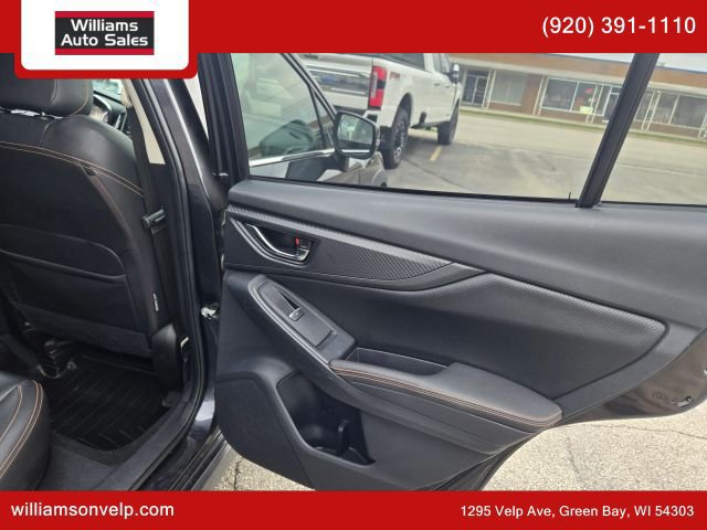 Used 2019 Subaru Crosstrek 2.0i Limited w/ Moonroof Package w/Navigation AWD/4WD image 17