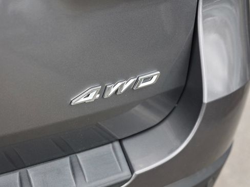 Used 2023 Ford Explorer XLT w/ Equipment Group 202A AWD/4WD image 10