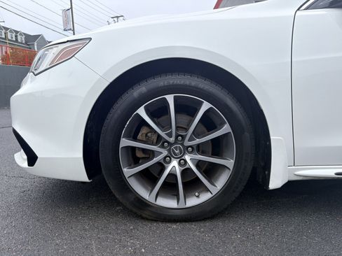 Used 2018 Acura TLX V6 SH-AWD w/ Technology Pkg image 8
