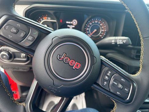 Used 2024 Jeep Wrangler Unlimited Sport AWD/4WD image 19