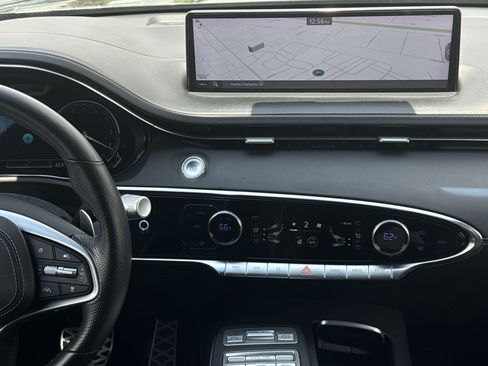Used 2023 Genesis GV70 2.5T w/ Sport Prestige Package AWD/4WD image 4