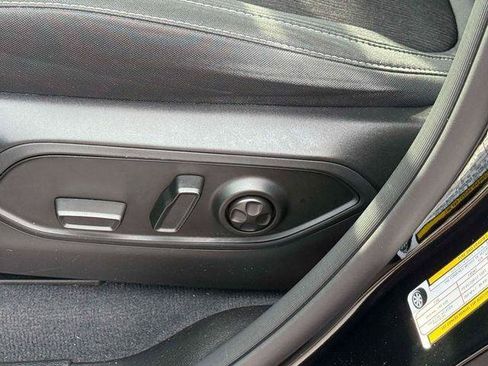 Certified 2023 Jeep Grand Cherokee Laredo w/ Luxury Tech Group I AWD/4WD image 18