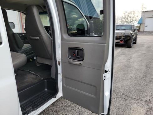 Used 2016 Chevrolet Express 2500 LS image 48