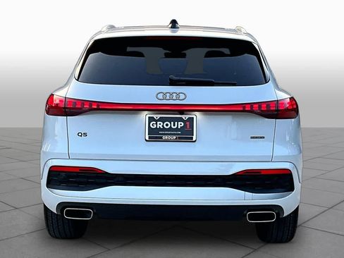 Used 2025 Audi Q5 Premium Plus w/ Premium Plus AWD/4WD image 5