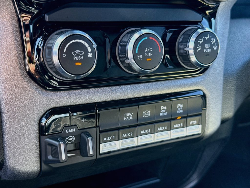 Used 2025 RAM 4500 Tradesman AWD/4WD image 6