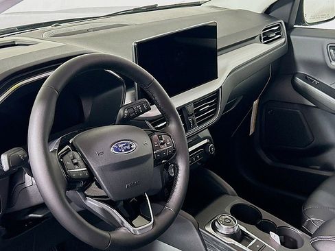 New 2025 Ford Escape PHEV FWD w/ PHEV Premium Package image 9