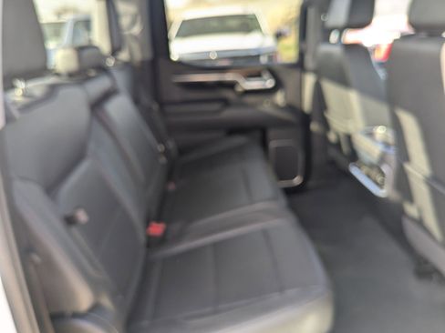 Used 2023 GMC Sierra 1500 SLT image 24