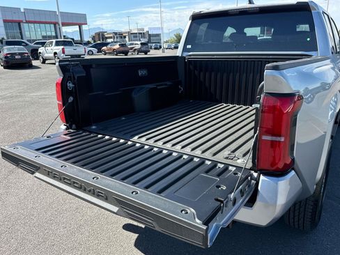 New 2026 Toyota Tacoma SR5 AWD/4WD image 12