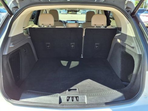 Certified 2024 Lincoln Corsair FWD image 25