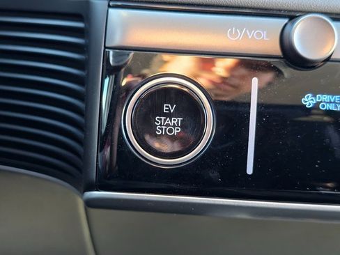 Used 2025 Hyundai Ioniq 5 SEL image 38
