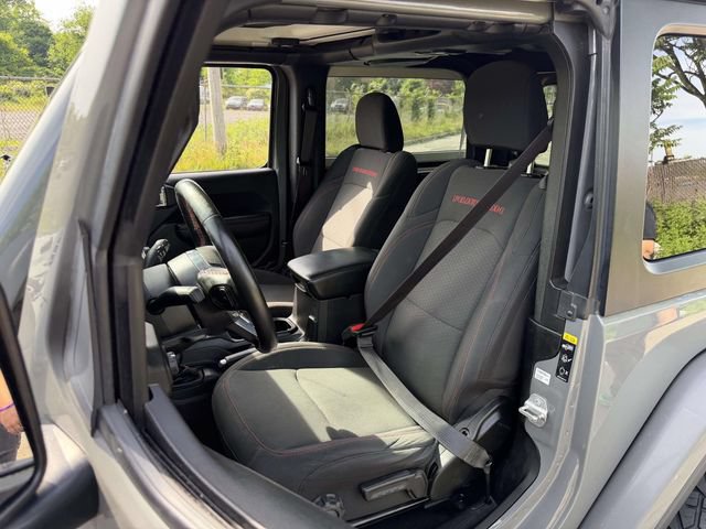 Used 2022 Jeep Wrangler Rubicon w/ Cold Weather Group AWD/4WD image 16