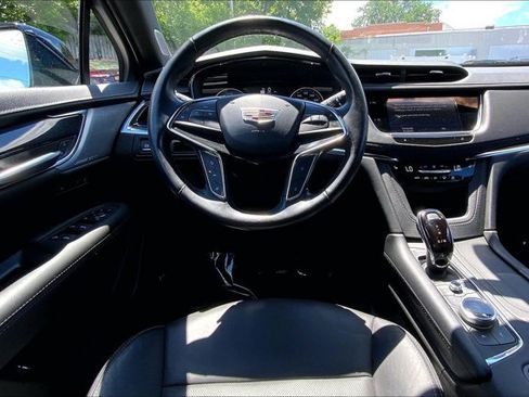 Used 2023 Cadillac XT5 Premium Luxury w/ LPO, Floor Liner Package AWD/4WD image 4
