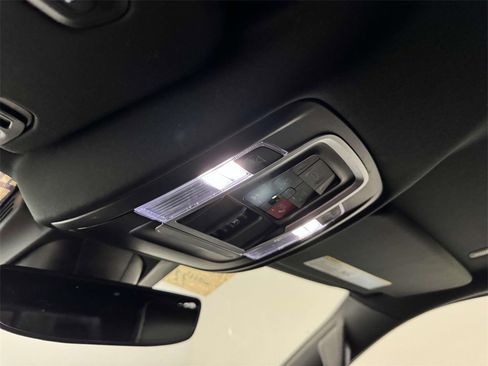 Used 2022 RAM 1500 Laramie w/ Sport Appearance Package image 29