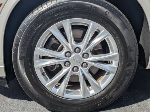 Used 2024 Cadillac XT6 Luxury image 33