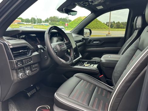 Used 2026 GMC Yukon AT4 Ultimate AWD/4WD image 9