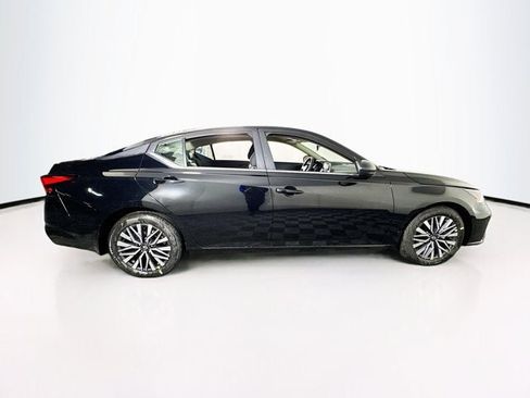 New 2026 Nissan Altima 2.5 SV FWD image 4