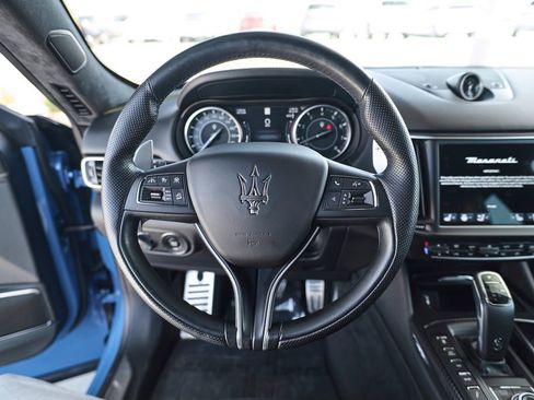 Used 2022 Maserati Levante F Tributo AWD/4WD image 23