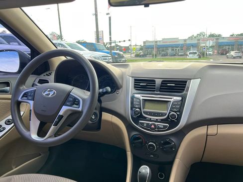 Used 2013 Hyundai Accent GLS w/ Premium Pkg FWD image 14
