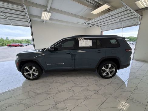 Used 2026 Jeep Grand Cherokee L Limited image 5