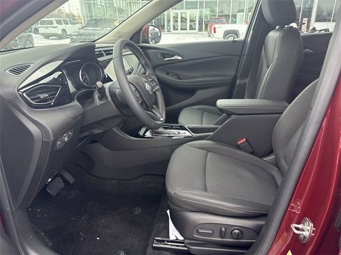 Used 2023 Buick Encore GX Select w/ Sport Touring Package image 18