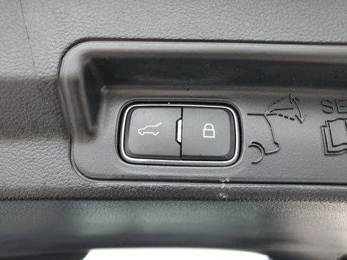Used 2024 Ford Explorer XLT w/ Equipment Group 202A AWD/4WD image 35