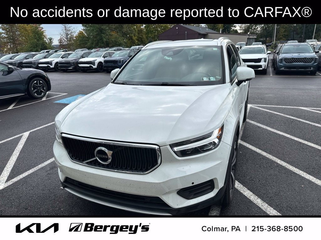 Used 2020 Volvo XC40 T5 Momentum w/ Protection Package AWD/4WD image 2