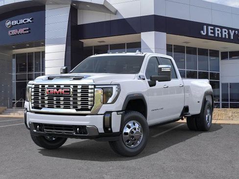 New 2026 GMC Sierra 3500 Denali w/ Denali Reserve Package image 30