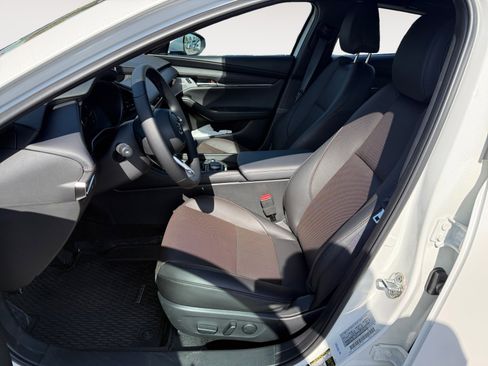 New 2026 MAZDA MAZDA3 2.5 S Hatchback w/ Premium Pkg FWD image 10