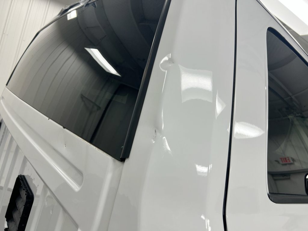 Used 2020 RAM 3500 Tradesman w/ Chrome Appearance Group AWD/4WD image 25
