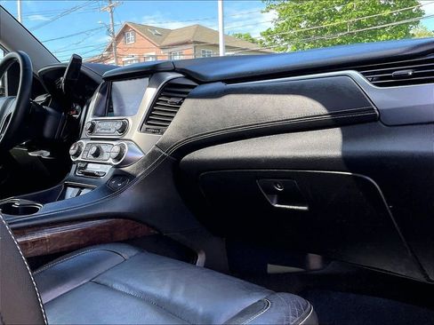 Used 2017 Chevrolet Tahoe LT w/ Luxury Package AWD/4WD image 14