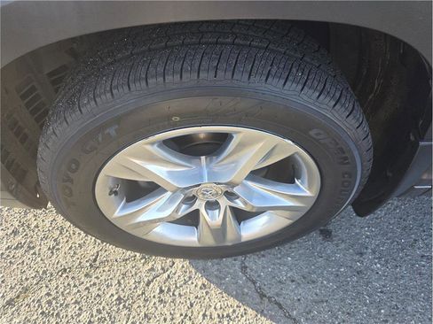 Used 2015 Toyota Highlander Limited w/ Driver Technology Package image 11