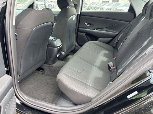 New 2026 Hyundai Elantra Hybrid FWD image 5