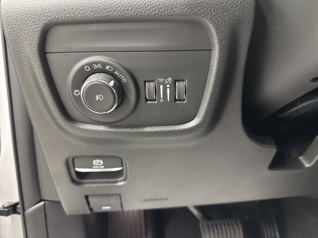 New 2026 Jeep Grand Cherokee Limited AWD/4WD image 19