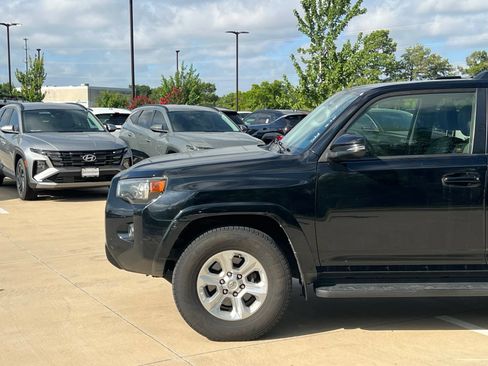 Used 2019 Toyota 4Runner SR5 Premium RWD image 7