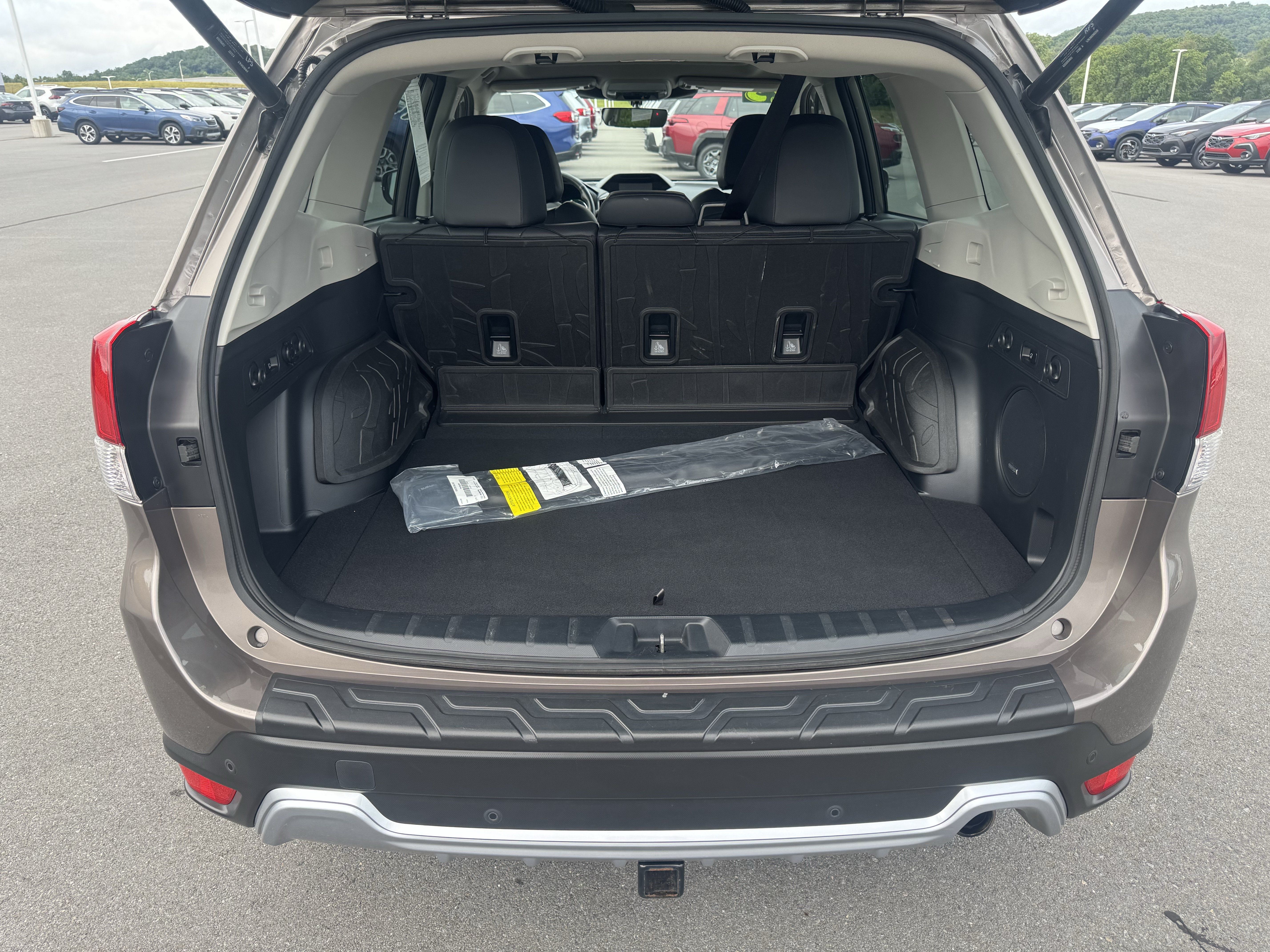 Certified 2023 Subaru Forester Touring AWD/4WD image 5