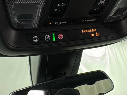 Used 2022 Cadillac XT5 Premium Luxury w/ LPO, Floor Liner Package image 37