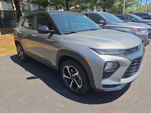 Used 2023 Chevrolet TrailBlazer RS AWD/4WD image 1