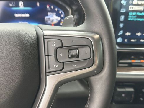Used 2025 Chevrolet Silverado 1500 LT Trail Boss w/ LT Trail Boss Premium Package AWD/4WD image 60