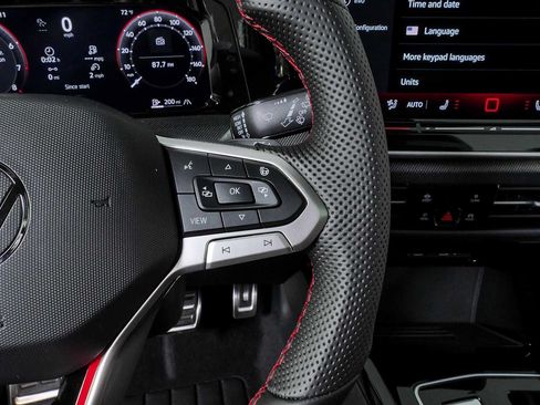 New 2026 Volkswagen GTI SE FWD image 10