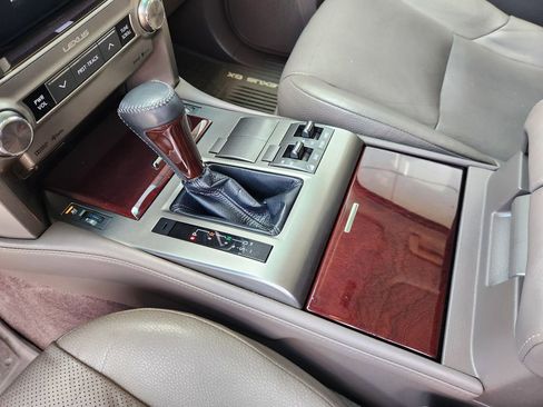 Used 2017 Lexus GX 460 Premium w/ Premium Package image 20