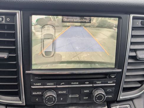 Used 2013 Porsche Panamera 4 Platinum Edition image 22