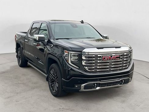 Used 2024 GMC Sierra 1500 Denali AWD/4WD image 7