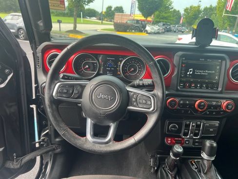 Used 2019 Jeep Wrangler Unlimited Rubicon AWD/4WD image 17
