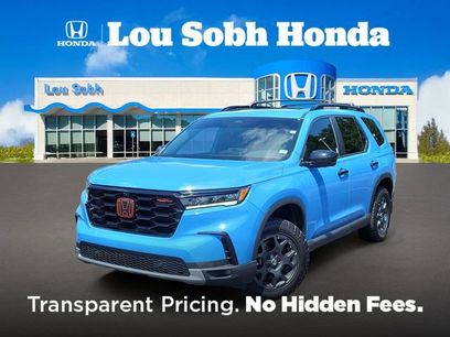 Certified 2025 Honda Pilot TrailSport